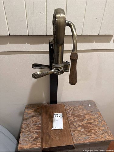 Lot #873 (1 of 7)