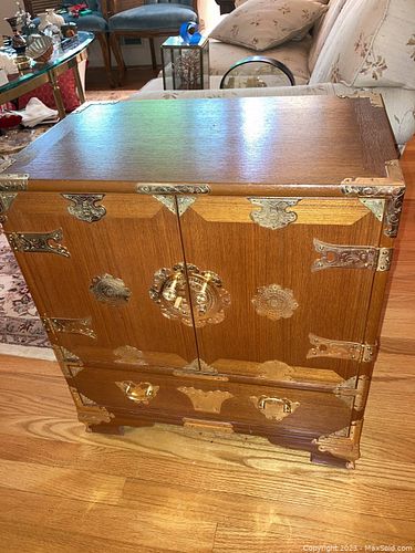 Lot #180 (1 of 9)