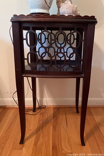 Lot #207 (1 of 11)
