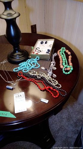 Lot #551 (1 of 10)