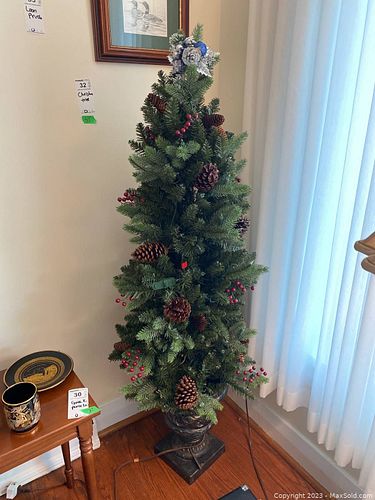 Lot #32 (1 of 6)
