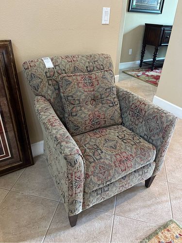 Lot #824 (1 of 12)