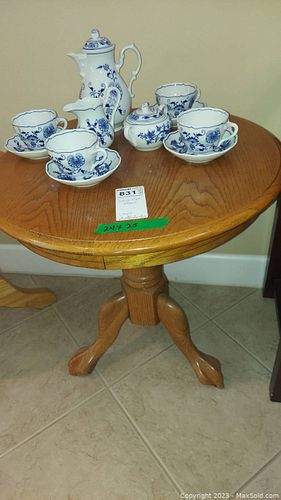 Lot #831 (1 of 9)