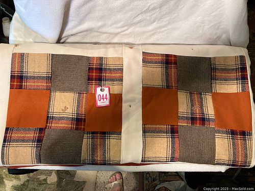 Lot #44 (1 of 10)