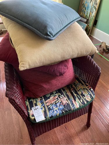 Lot #381 (1 of 12)