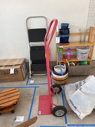 Lot #121 (1 of 6)