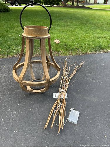 Lot #440 (1 of 4)