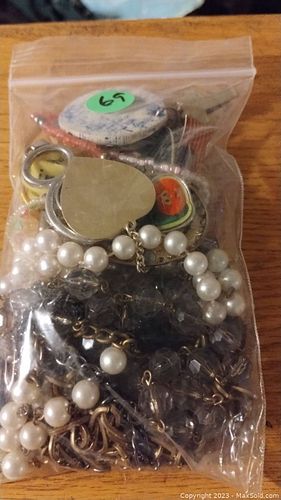 Lot #69 (1 of 1)