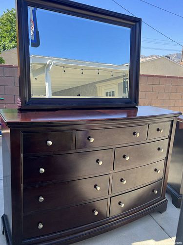 Lot #206 (1 of 1)