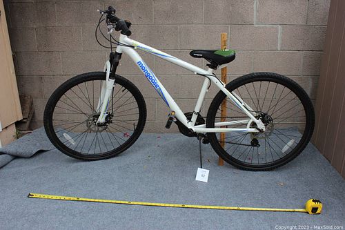 Lot #82 (1 of 6)
