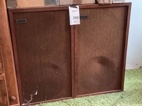 Lot #266 (1 of 1)