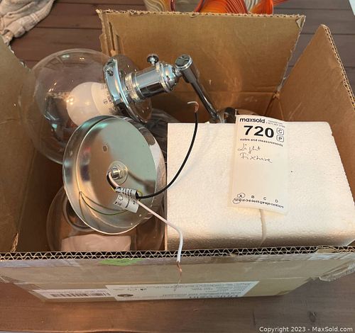 Lot #720 (1 of 10)