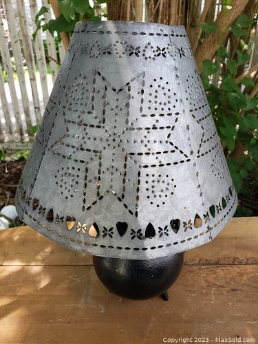Lot #372 (1 of 14)