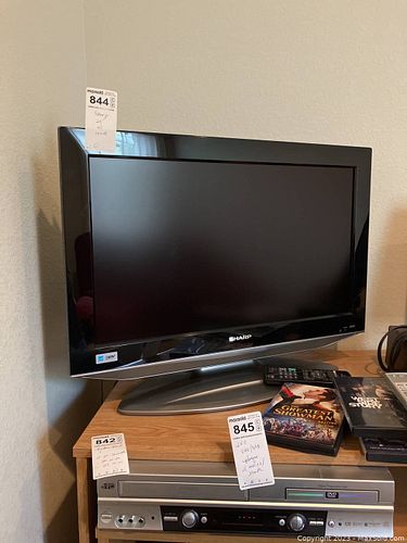 Lot #844 (1 of 6)