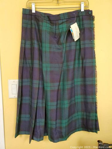 Lot #133 (1 of 5)