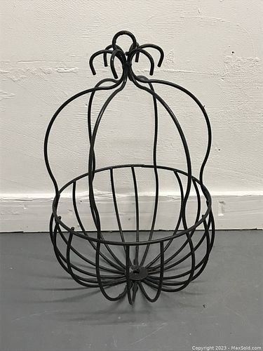 Lot #121 (1 of 7)