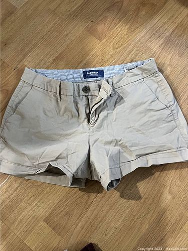 Lot #69 (1 of 4)