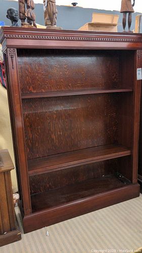 Lot #694 (1 of 13)
