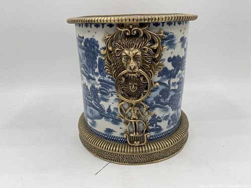 Lot #180 (1 of 8)