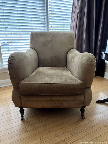 Lot #16 (1 of 5)