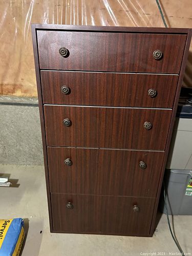 Lot #49 (1 of 7)