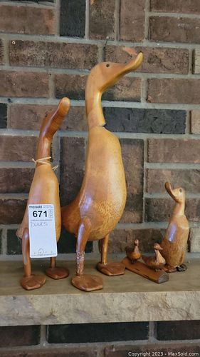 Lot #671 (1 of 8)
