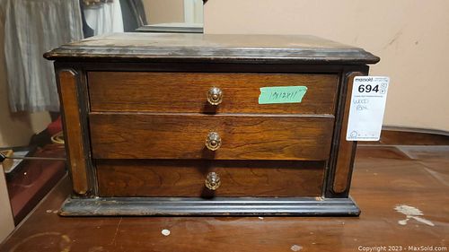Lot #694 (1 of 7)