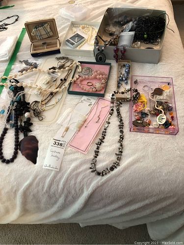 Lot #338 (1 of 17)