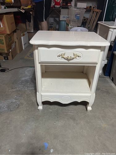 Lot #155 (1 of 4)