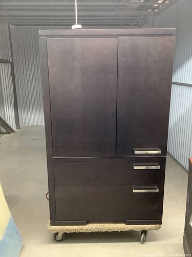 Lot #8 (1 of 10)