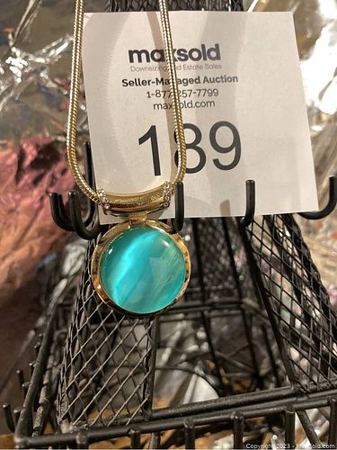 Lot #189 (1 of 3)