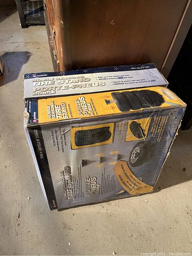 Lot #461 (1 of 8)