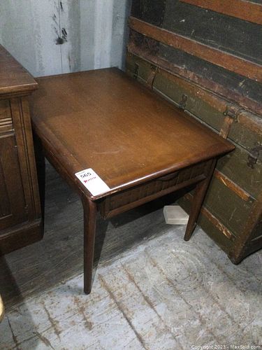 Lot #565 (1 of 5)