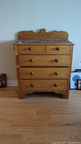 Lot #65 (1 of 12)