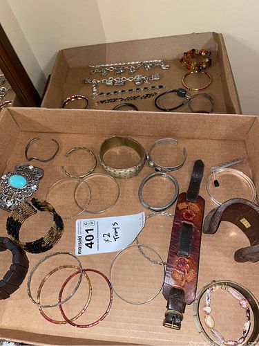 Lot #401 (1 of 19)