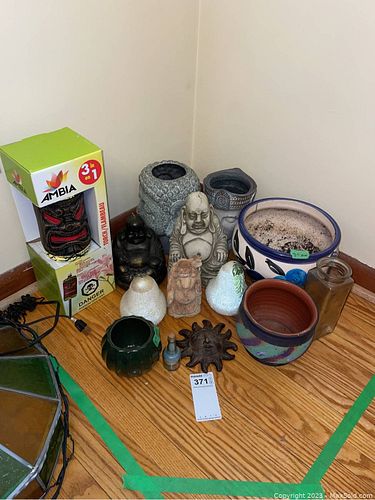 Lot #371 (1 of 15)
