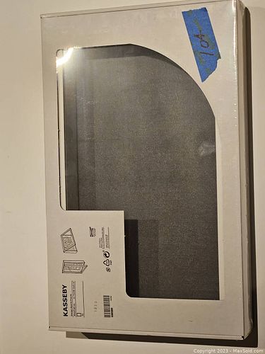 Lot #104 (1 of 3)