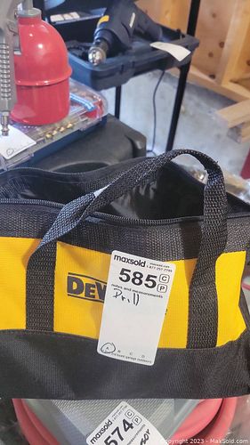Lot #585 (1 of 7)