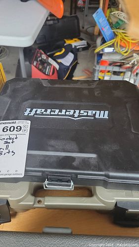 Lot #609 (1 of 10)