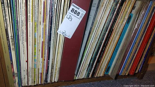 Lot #888 (1 of 11)