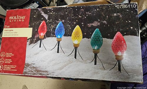 Lot #128 (1 of 2)