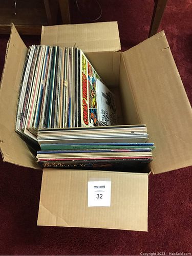 Lot #32 (1 of 8)
