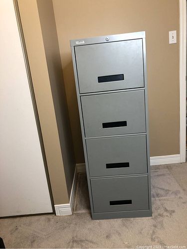 Lot #78 (1 of 10)