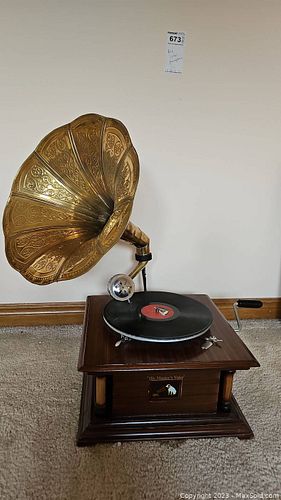 Lot #673 (1 of 11)