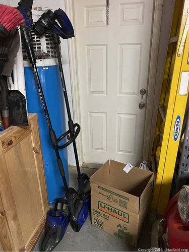 Lot #134 (1 of 8)