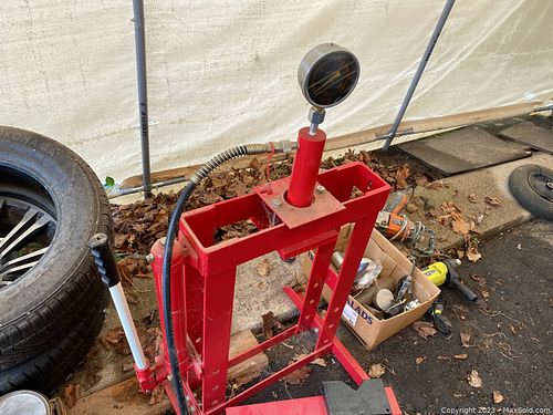 Lot #986 (1 of 4)