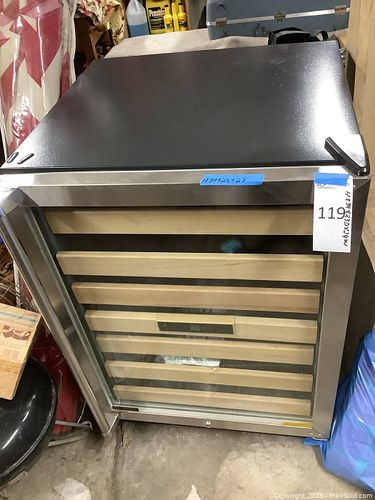 Lot #119 (1 of 5)