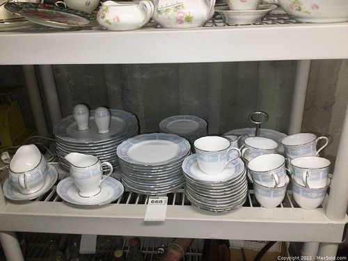 Lot #668 (1 of 12)