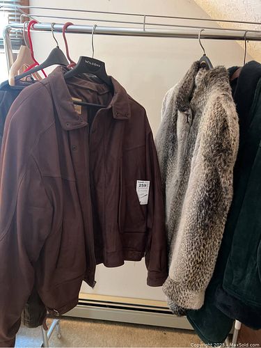 Lot #259 (1 of 9)