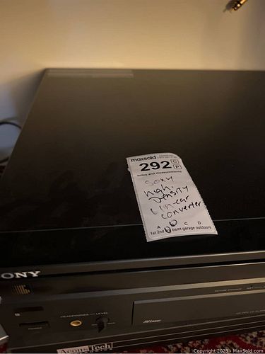 Lot #292 (1 of 4)